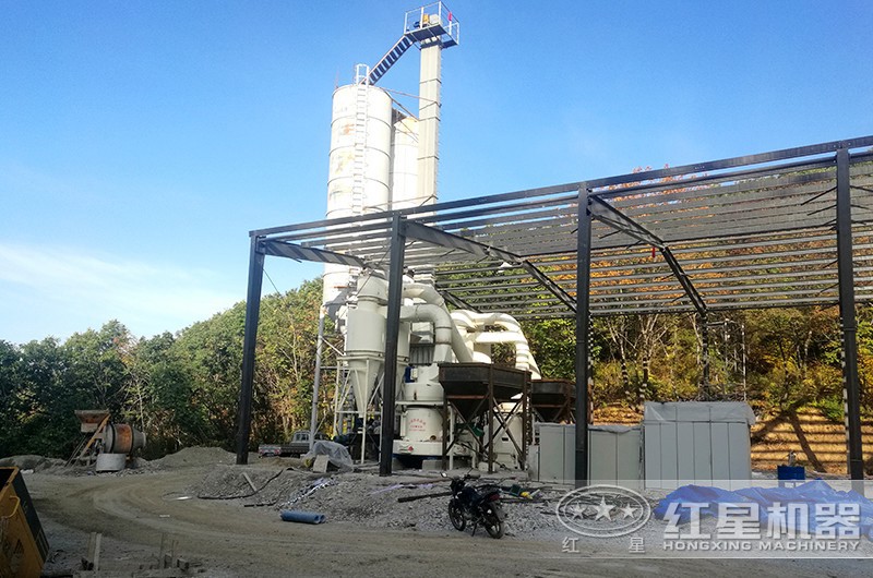 石灰石超细磨粉机 石灰石超细磨粉机